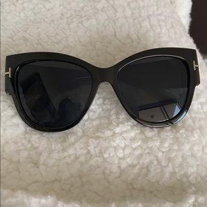 Black sunglasses